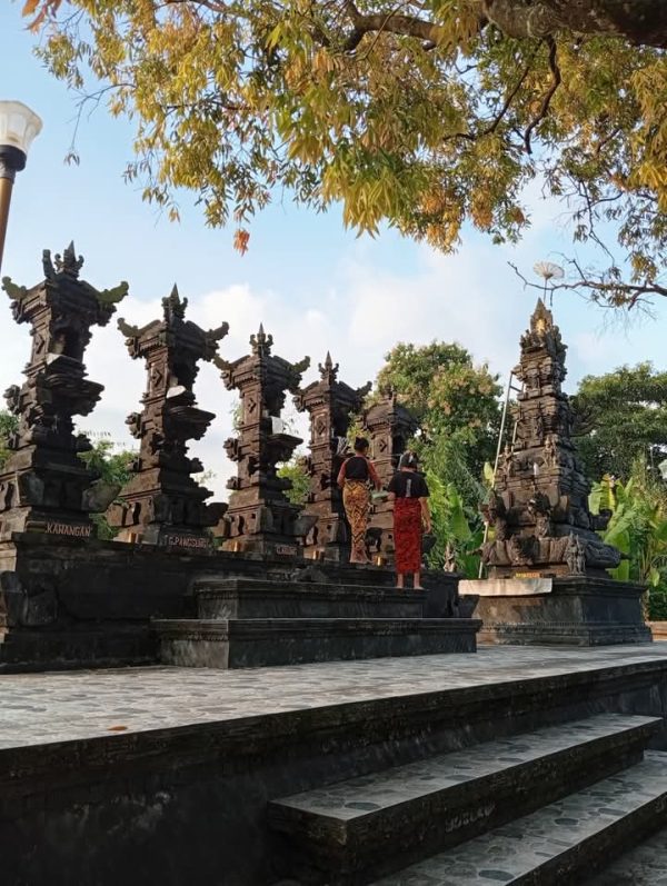 Mengapa umat Hindu di Lingkungan Babakan Gerung tidak merayakan Hari Suci Kesanga?