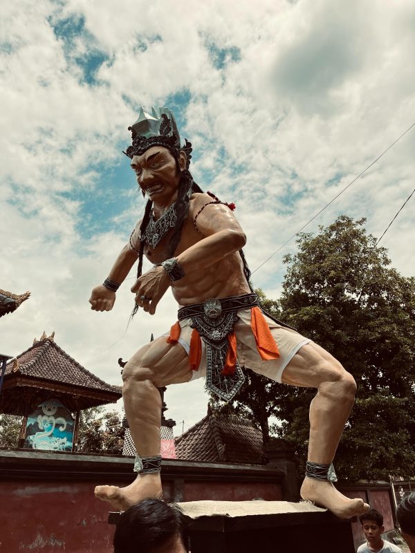 Kala Buduh Karya STT Dharma Wiguna  Sebagai Representasi  Seorang Raja atau Pemimpin yang Tidak Merakyat