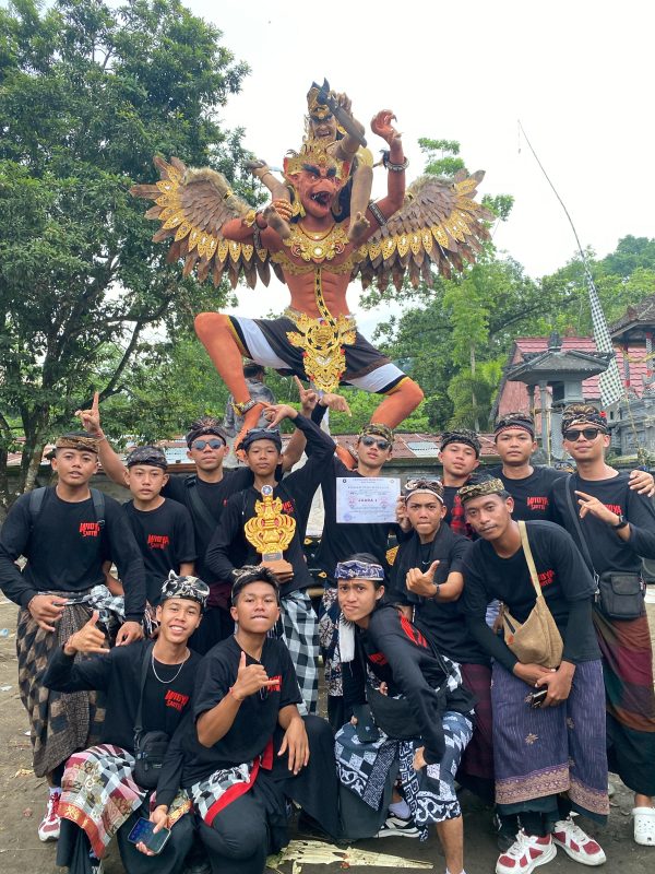 SURANADI GEMPAR DENGAN OGOH-OGOH LEAK GARUDA MAS