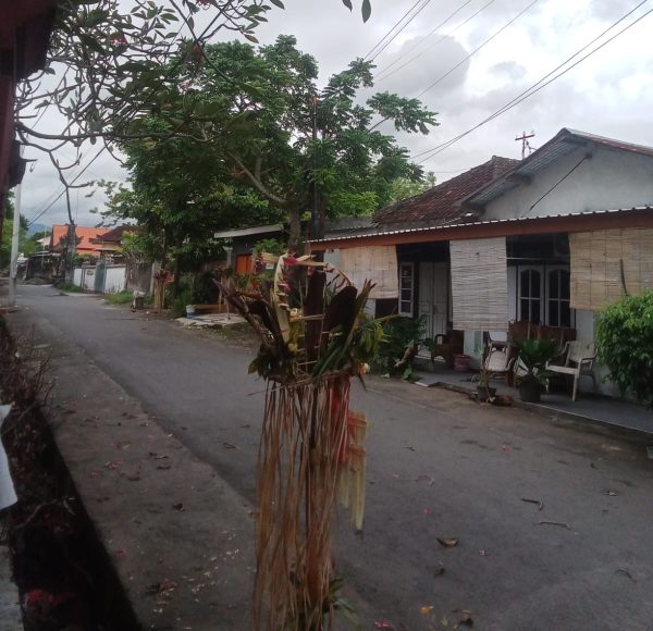 HARI PERENUNGAN: KARANG PENDEM TERTIB MENJALANKAN CATUR BRATA PENYEPIAN